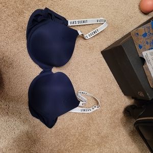 NWOT VS Navy Bra